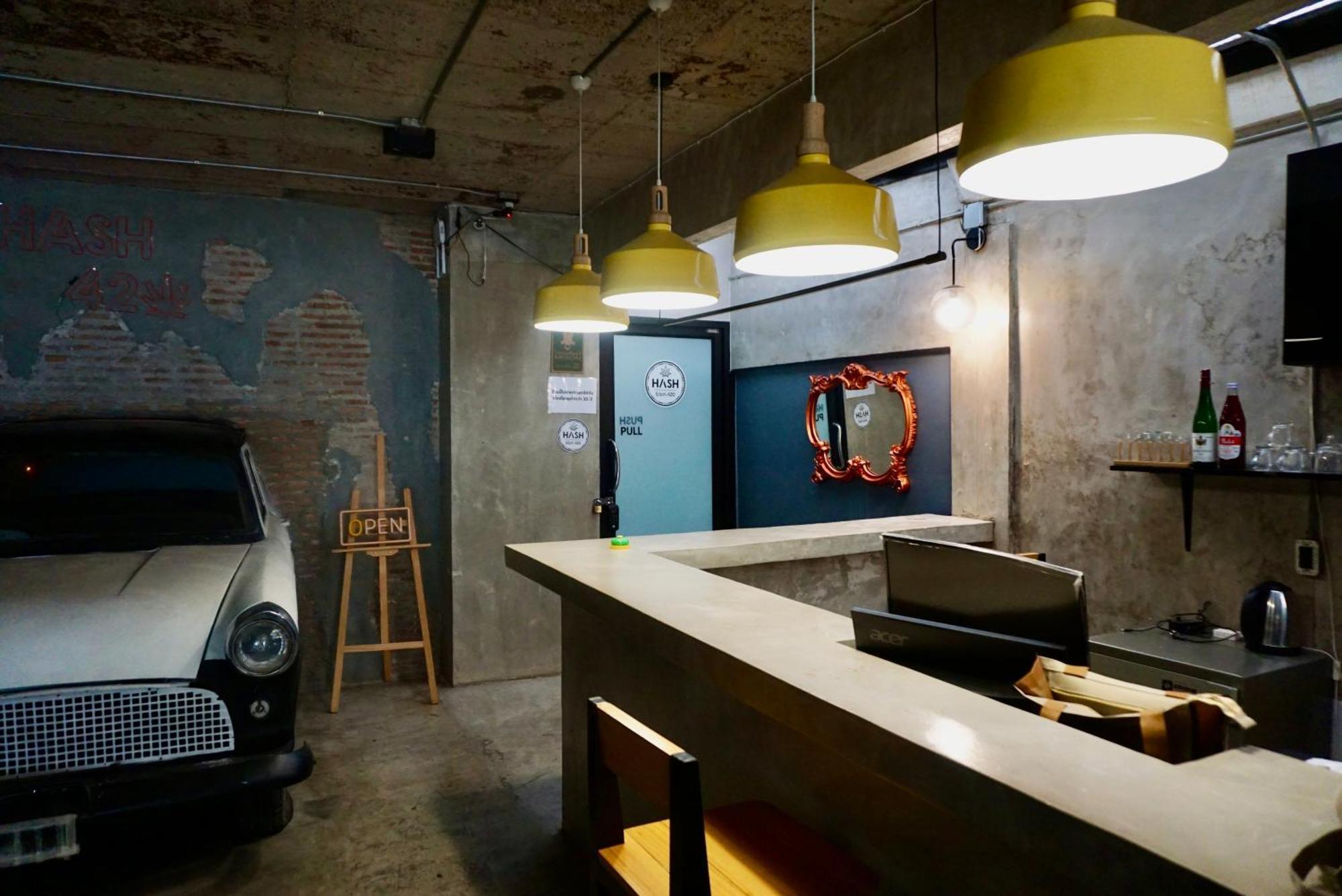 Silom Soi 3 Chill With Unique Design-hash Apartment